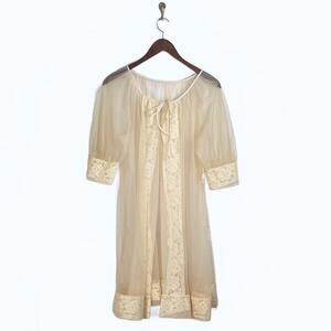 Romantic 1950s Sheer Lace Dressing‎ Gown - Made in USA - Size Large